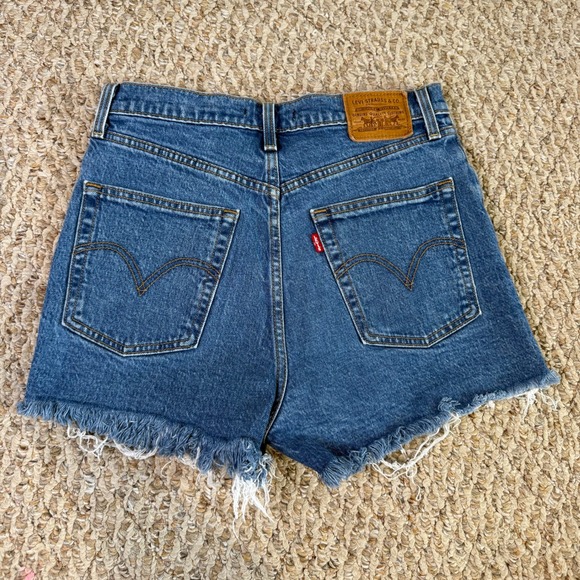 Levis Premium Ribcage Shorts Womens 28 Blue Denim HighRise Button Fly Frayed Hem - Picture 1 of 9